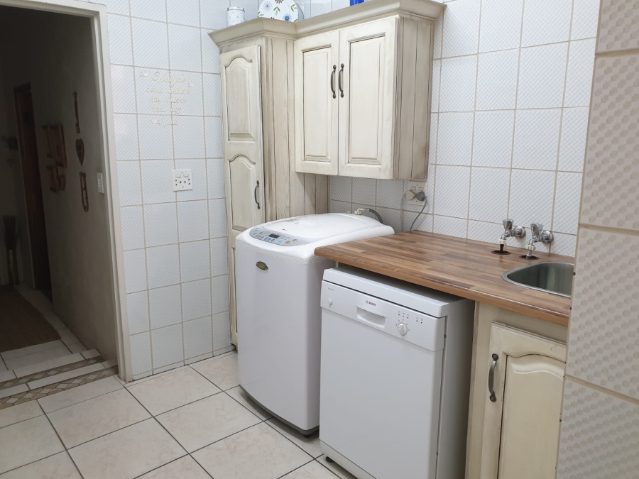 4 Bedroom Property for Sale in Vaalpark Free State